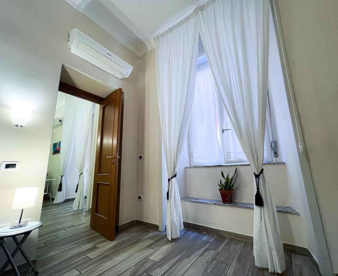 Traversa Toledo, Intero Appartamento Al Plebiscito Naples Exterior photo