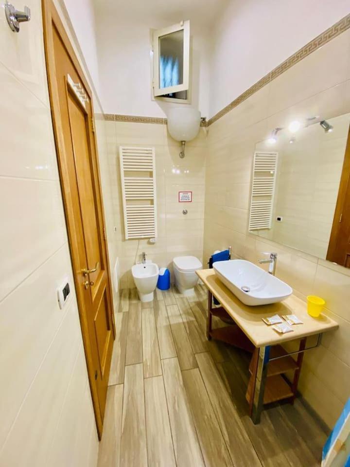 Traversa Toledo, Intero Appartamento Al Plebiscito Naples Exterior photo