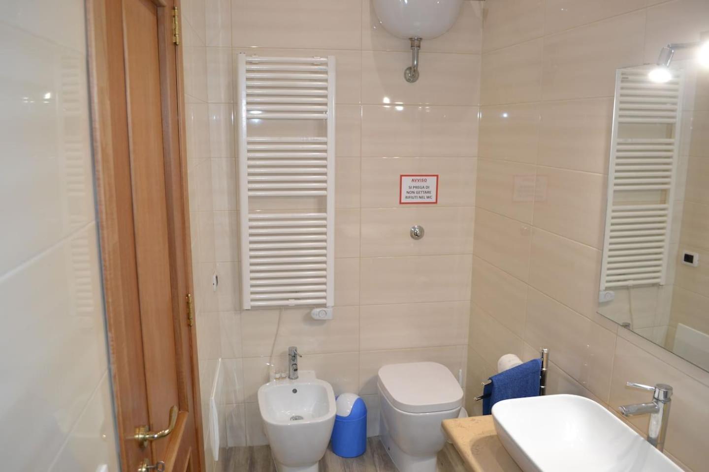 Traversa Toledo, Intero Appartamento Al Plebiscito Naples Exterior photo